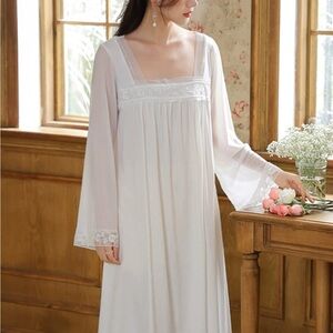 Elegant White Lace Trim Nightgown